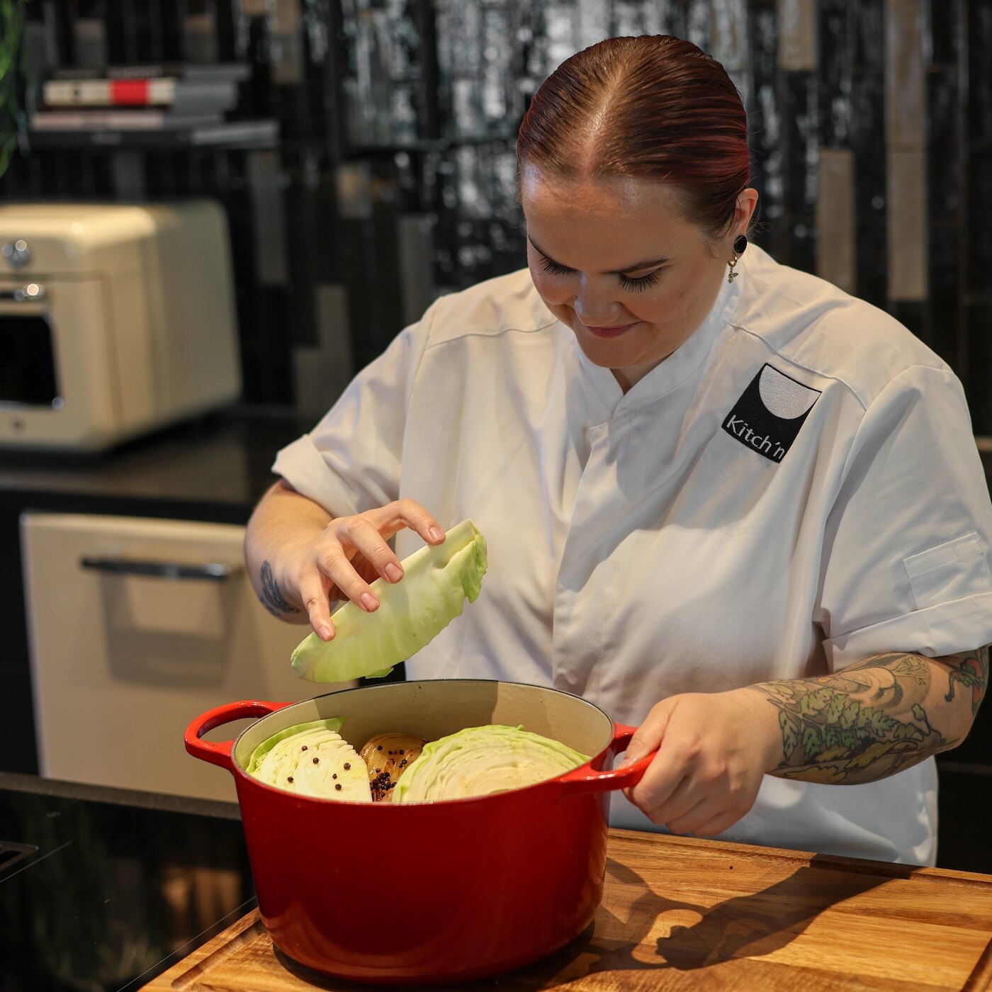Eline Sunde lager fårikål