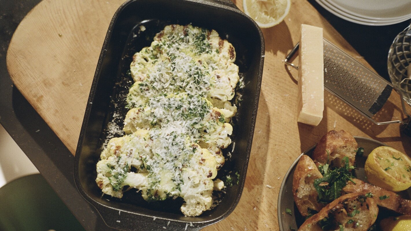 Ovnsbakt blomkål med gremolata og parmesan