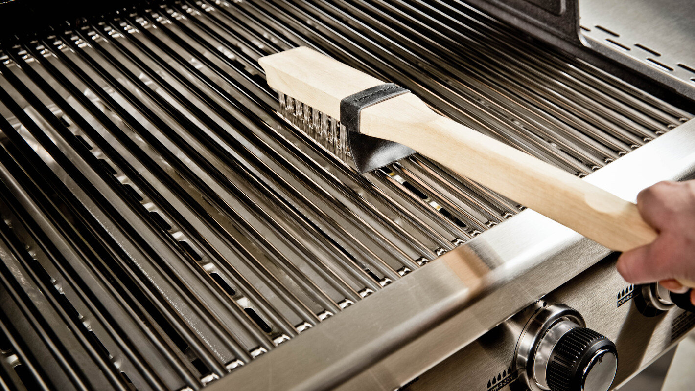 Slik tar du vare på grillen – tips til vask og vedlikehold